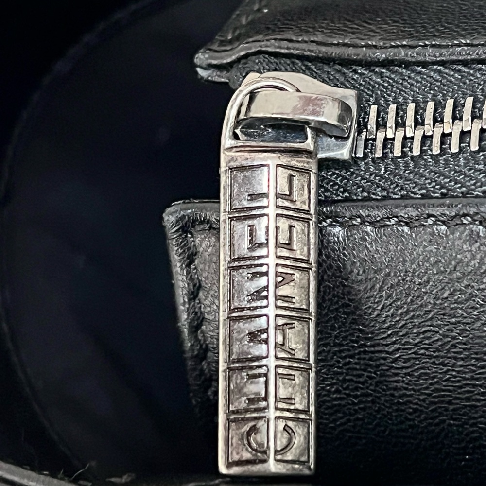 Chanel Quilted Tote - Picture 2 of 15